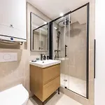 Luxury Newly Renovated 4 Stars Prestige , Panthéon Area, Apartamento *