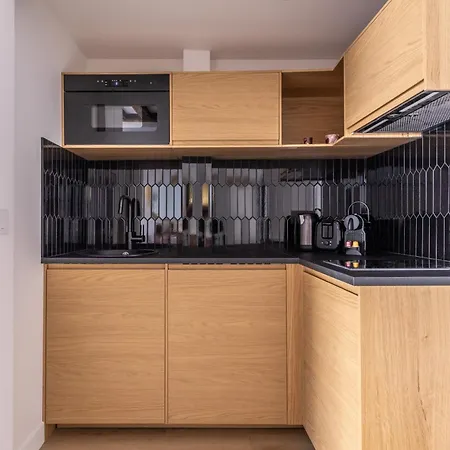 Luxury Newly Renovated 4 Stars Prestige , Pantheon Area, شقة باريس