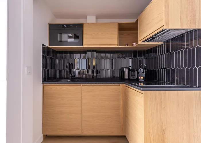 Luxury Newly Renovated 4 Stars Prestige Apartment , Pantheon Area, Central Paris Apartament Paryż