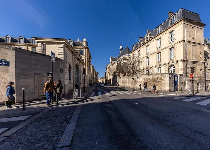 Luxury Newly Renovated 4 Stars Prestige Apartment , Pantheon Area, Central Paris *